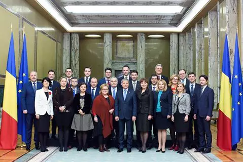 15895103_1208196155884334_6016796797285797128_n