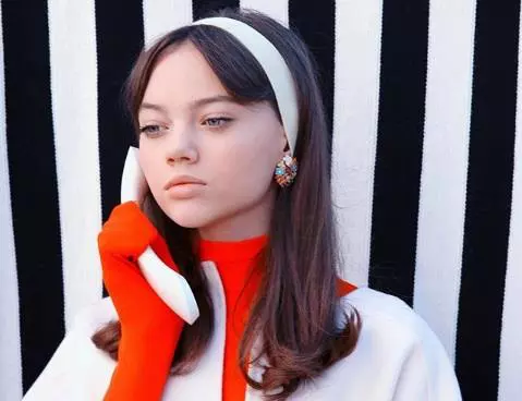 noelle-vlasov-2