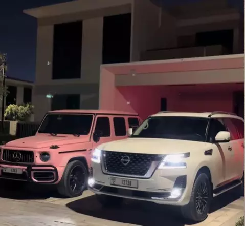 Malaikah Raja casnica dubai bani copil sot 6