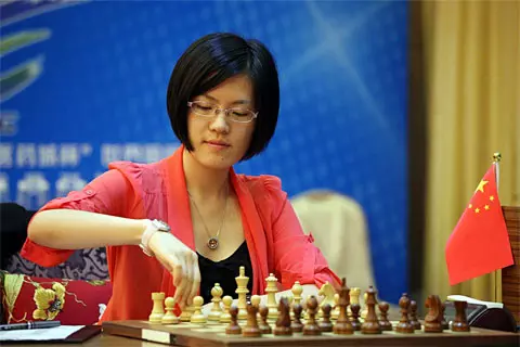 houyifan04.jpg