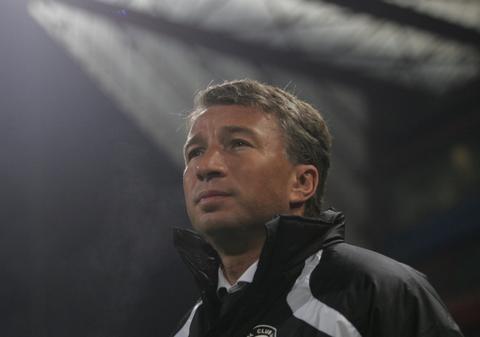 Dan Petrescu și compania au câștigat primul meci în Rusia