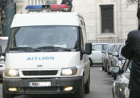 Hoți prinși în Capitală cu focuri de armă