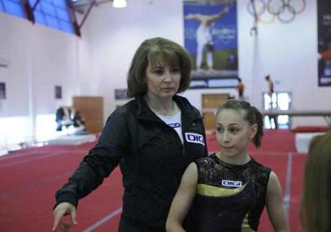 Interviu Mariana Bitang: ”Fetele noastre trebuie doar să-și facă bine treaba”