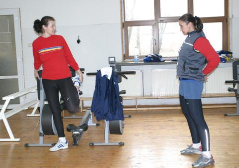 Canotoarele din lotul olimpic încep pregătirea pe lacul Snagov