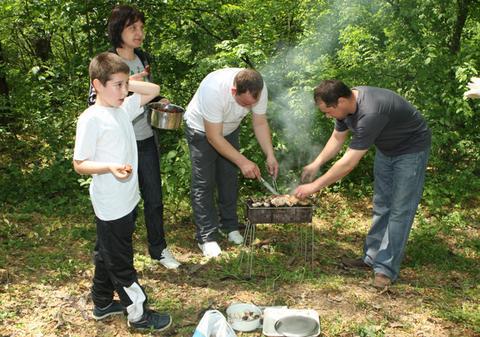 8 ingrediente pentru un picnic reuşit