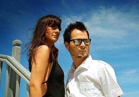 Edward Maya si Vika Jigulina, nominalizaţi la premiile Billboard Music Awards 2011