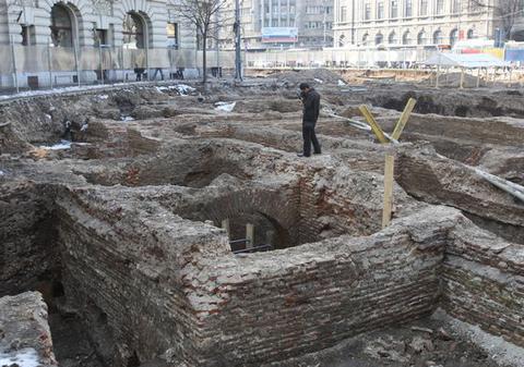 Ruinele de la Universitate au fost distruse
