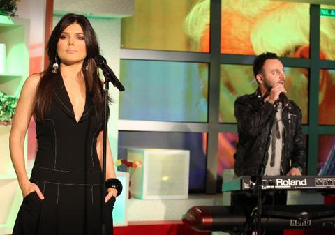 Organizatorii Festivalului Internaţional de Muzică Uşoară ”George Grigoriu” pun la bătaie o maşină de lux