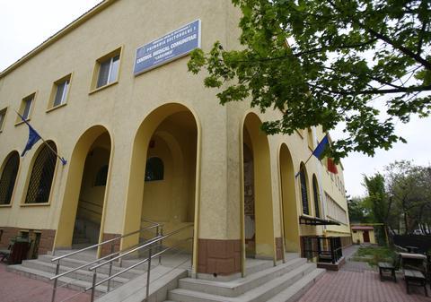 Consultații oftalmologice gratuite pentru persoanele cu venituri reduse 