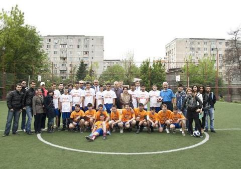 Campionat de fotbal pentru copii organizat în Bucureşti