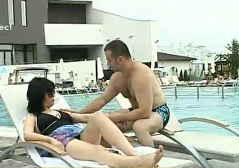 Foto | Ameninţată cu moartea de fostul iubit, Mariana Moculescu a fost urmărită de acesta şi la piscină