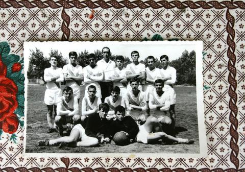 Sameş se dusese la fotbal pentru că primea ciocolată