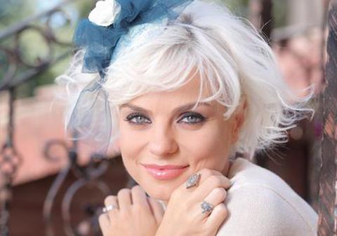 Jojo: "Mi-ar fi plăcut să am vocea cântăreţei Anouk"