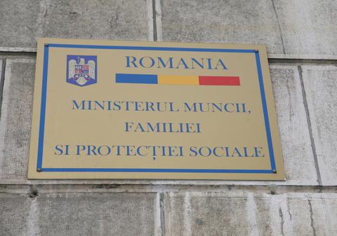 Proteste la Ministerul Muncii, până în octombrie