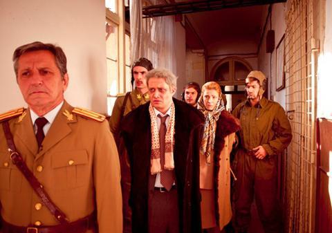 Ilinca Goia şi Monica Davidescu, în prima ediţie a emisiunii “În puii mei” 