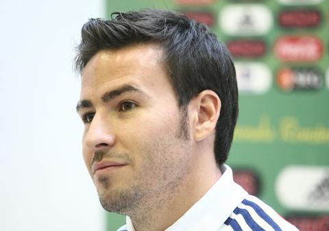 "Cristea se mişcă pe teren mai puţin decât Bianca pe scaunul lui Capatos" Cine crezi că a spus asta?