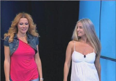 Tania Budi şi Dana Săvuică vin să îşi testeze îndemânarea la Câştigi în 60 de secunde