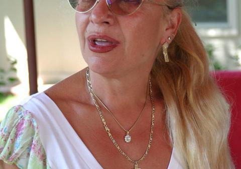 Un zilier i-a dat cu sare în ochi fostei iubite a ziaristului Dumitru Tinu