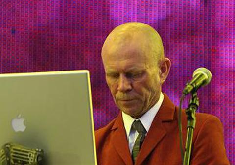 Vince Clarke şi Martin Gore de la Depeche Mode s-au împăcat după 30 de ani 