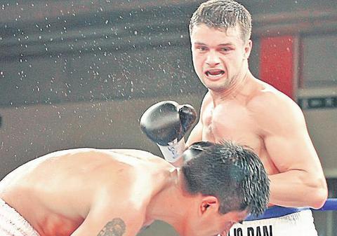 JoJo Dan va boxa mâine cu Selçuk Aydin, pugilist care l-a învins anul trecut. Ionuţ vrea revanşa!
