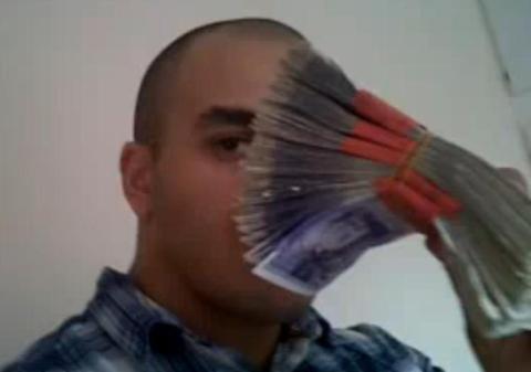 Video | Ţăranul cu Maserati revine. De această dată numărându-şi banii!