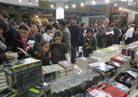 Începe Târgul Internaţional de Carte Gaudeamus