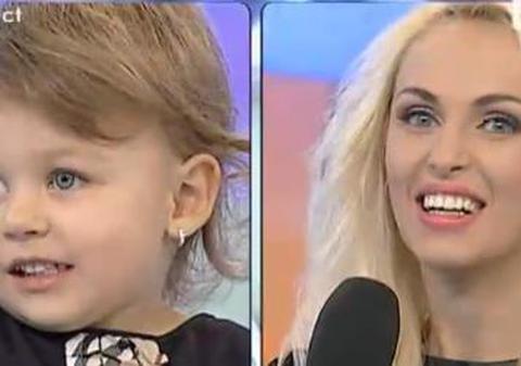 Iată ce bine seamăna cu Andreea Spătaru fetiţa ei! FOTO