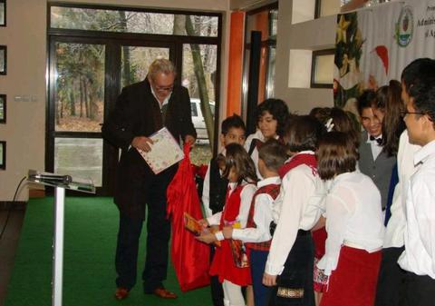 Dăruiţi pentru copiii din centrele de plasament din Bucureşti!