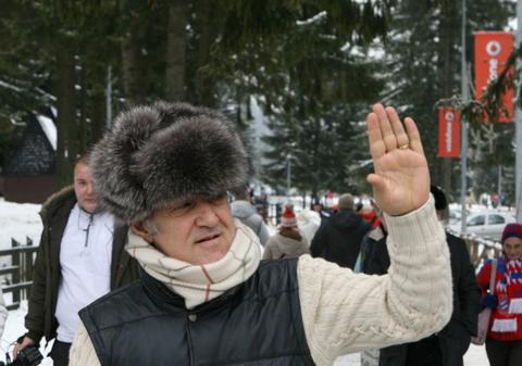 Gigi Becali era să moară îngheţat!