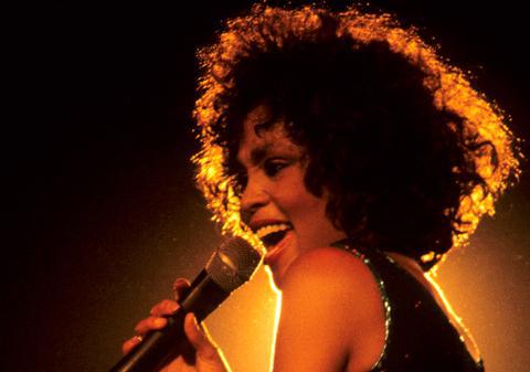 ÎNMORMÂNTAREA LUI WHITNEY HOUSTON | Ceremonia religioasă va fi difuzată în direct la TV şi pe internet