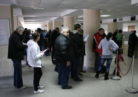 Instituţiile statului vor avea toate acelaşi program!