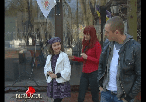 Vezi cine vrea să-l impresioneze pe burlacul Vladimir Drăghia cu o partitură la pian