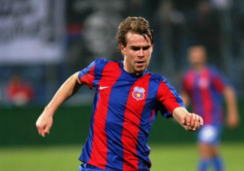 Bicfalvi a făcut drumul de la ”gloabă” la ”cârlan” în doar două luni! Stelistul e dorit de Chievo