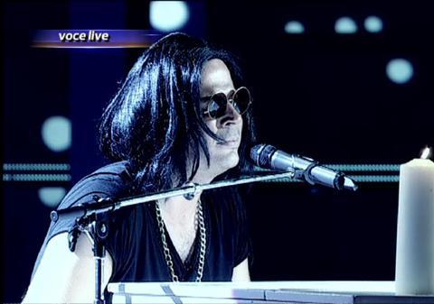 Ozzy Osborne de România! Iată-l pe legendarul rocker imitat perfect de un român celebru! FOTO