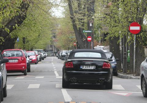 Rita, scoate degetele din gură! | FOTO