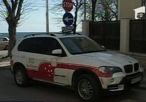 Aroganţă sau necesitate? Preoţii de la Arhiepiscopia Tomisului au ambulanţă un BMW X5 | VIDEO