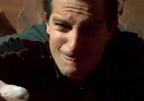 S-a întors la TV! Bear Grylls, primele imagini după ce a fost dat afara de la Discovery. E INCREDIBIL ce face acum! VIDEO 