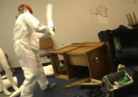 Uite cum arată camera în care îţi poţi vărsa nervii pe obiectele din jur | VIDEO