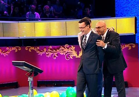 "OMUL CU PĂPUŞA" îl duce pe Crin Antonescu PE DRUMUL SPRE COTROCENI