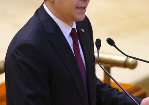 Tandemul opoziţiei: Ponta e candidatul oficial la funcţia de premier, Antonescu la cea de preşedinte