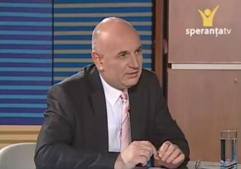 Uite cum a comis-o un prezentator de la Speranţa TV! | VIDEO