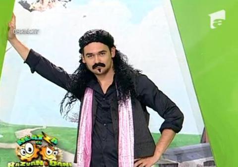 Îţi vine să crezi că ăsta e Răzvan Simion? | VIDEO