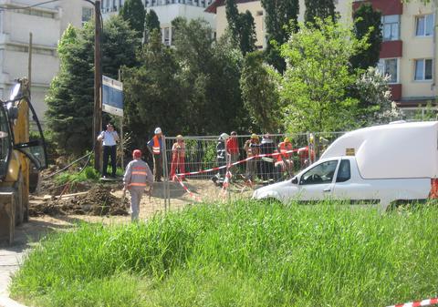 S-a fisurat o conductă de gaze în centrul oraşului Suceava