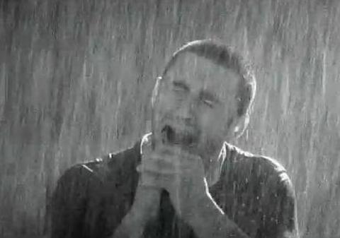 Dragoş Bucur a apărut în noul spot Salvaţi Roşia Montana | VIDEO