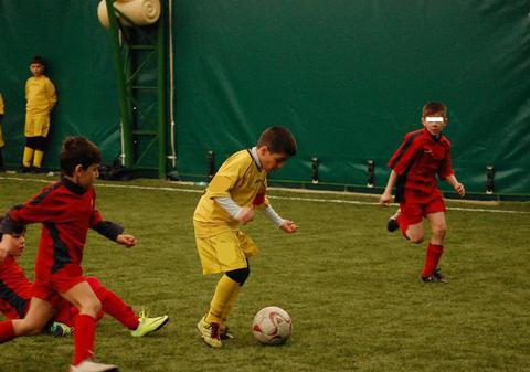 Clubul Real Madrid face şcoală de fotbal pentru copiii amărâţi din Bucureşti