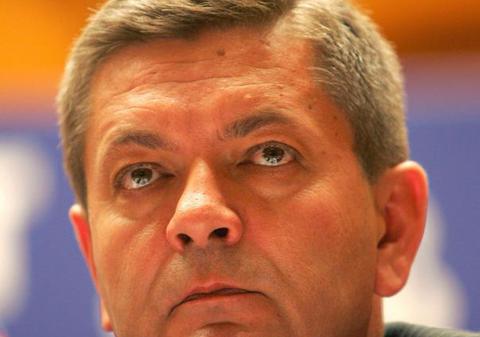 RUS: "N-aş fi putut trăi cu asta!"Cum a încercat ministrul de Interne să-l împiedice pe Năstase să se sinucidă!