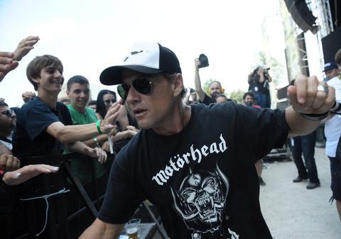 Solistul trupei Ugly Kid Joe, Whitfield Crane: "NU am calculator"