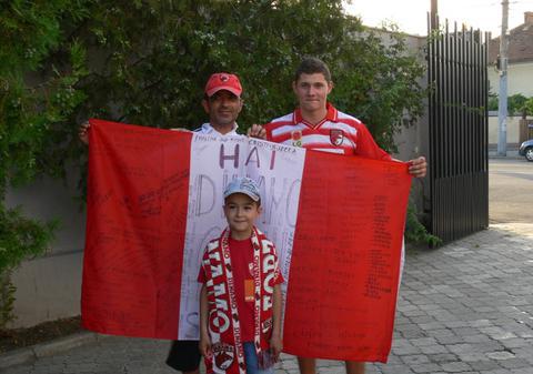 ”Câinii”, primiţi ca adevărate staruri la Drobeta Turnu Severin