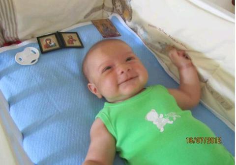 Ce zâmbăreţ e BEBELUŞUL GABRIELEI VRÂNCEANU FIREA!