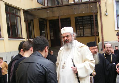 Patriarhul Daniel împlineşte azi 61 de ani